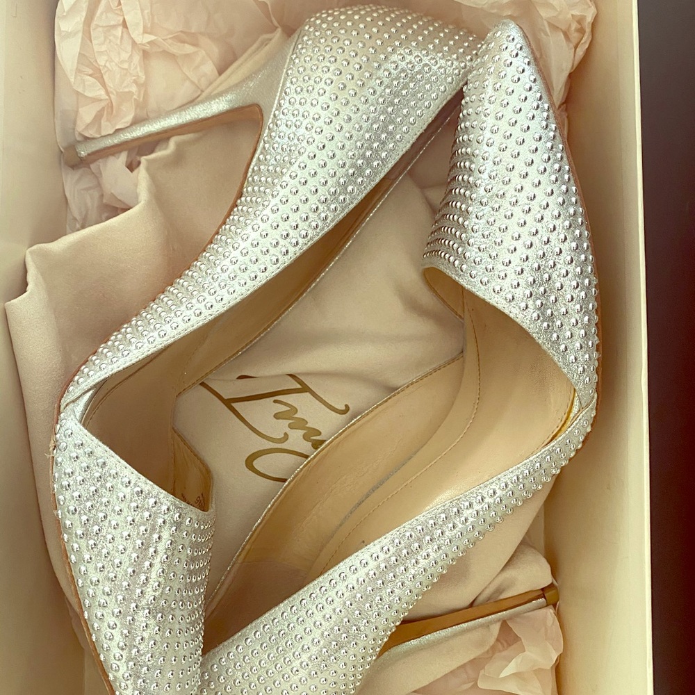 Imagine by Vince Camuto silver dress heels.